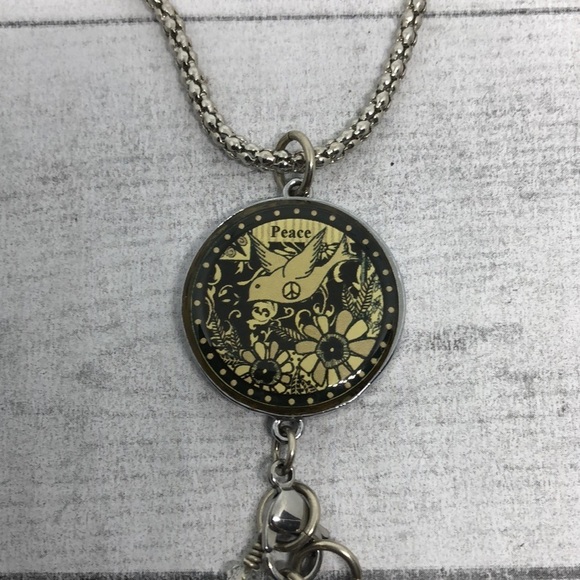 Two sides boho style peace dove charm pendant necklace - Picture 3 of 5